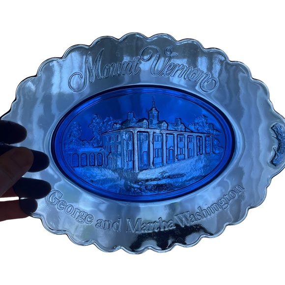 Cobalt Blue Translucent Glass Serving Plate Mt Vernon George & Martha Washington - Picture 3 of 5